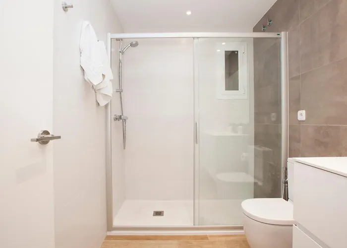 Diagonal Con Paseo De Gracia 2 Pax